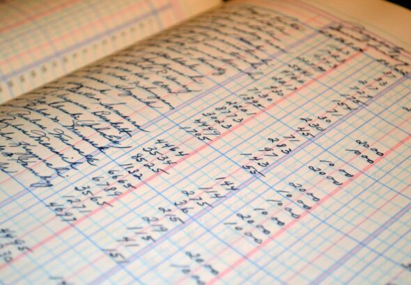 pexels-photo-164686-zablokowane-konto-firmowe-przez-zus-lub-us-co-robic-zeby-nie-stracic-plynnosci-finansowej-finanse